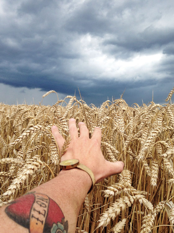 8 Tips For Using People In Your iPhone Landscape Photography